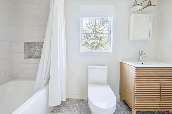 $450,000 | 39 North Broadway, Kingston, NY 12401