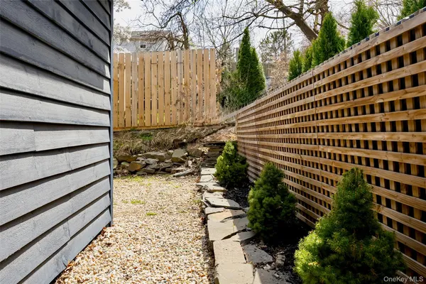 $450,000 | 39 North Broadway, Kingston, NY 12401