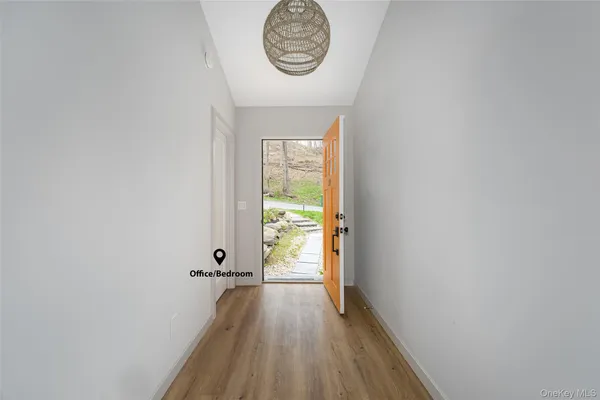 $450,000 | 39 North Broadway, Kingston, NY 12401