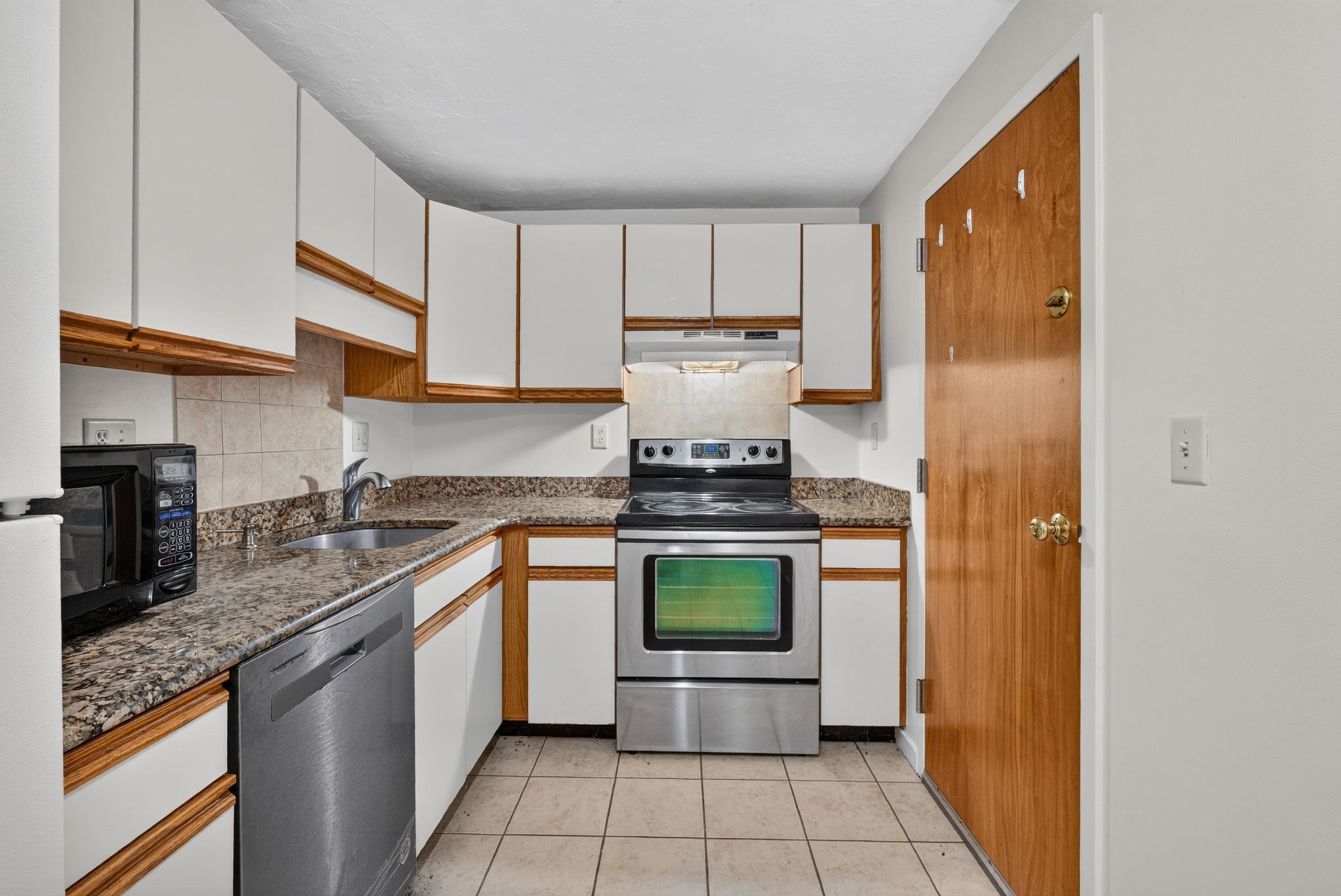 189 Littleton Road, Unit 15 Chelmsford, MA 01824 - Photo 31 of 35 Gallery Image 31