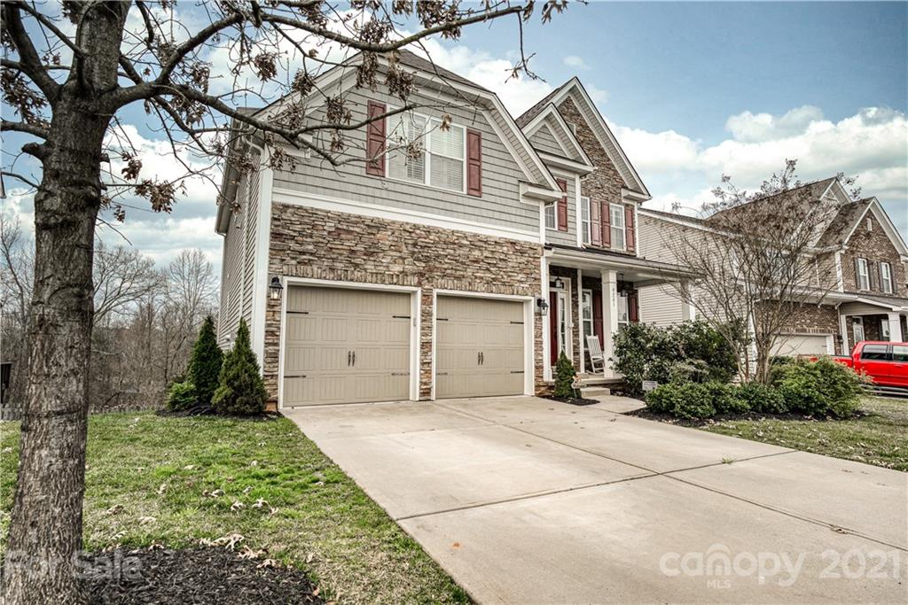 9201 Inverness Bay Road Charlotte, NC 28278 - Photo 2 of 39 Gallery Image 2