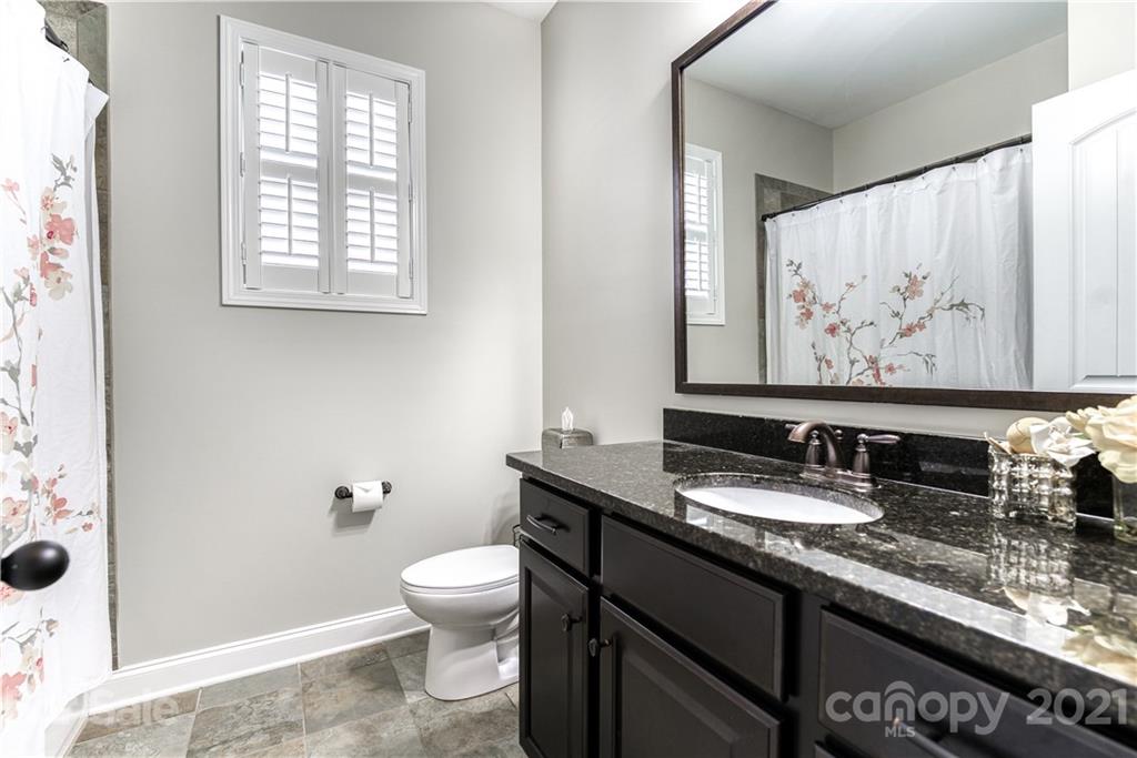 9201 Inverness Bay Road Charlotte, NC 28278 - Photo 14 of 39 Gallery Image 14