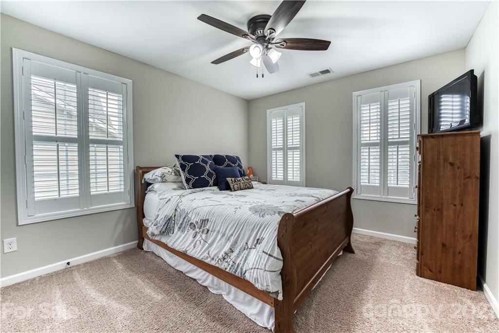 9201 Inverness Bay Road Charlotte, NC 28278 - Photo 23 of 39 Gallery Image 23