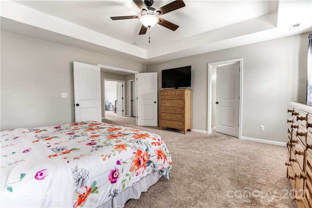 9201 Inverness Bay Road Charlotte, NC 28278 - Photo 27 of 39 Gallery Image 27