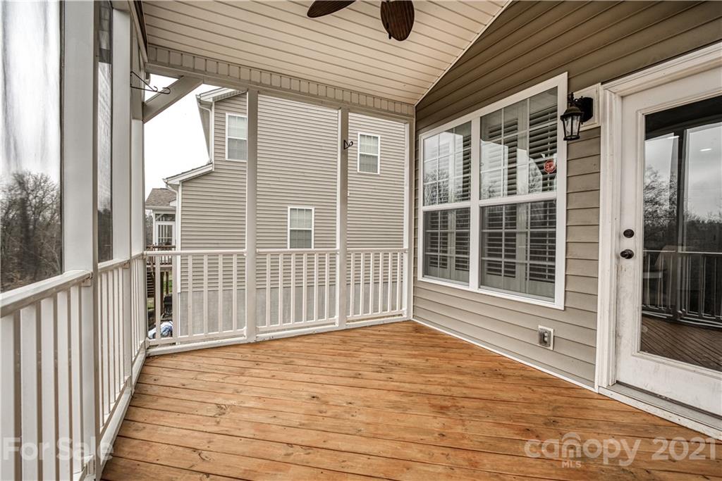 9201 Inverness Bay Road Charlotte, NC 28278 - Photo 33 of 39 Gallery Image 33