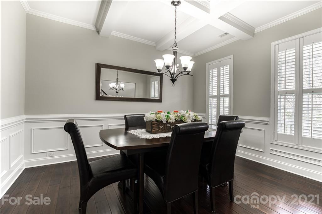 9201 Inverness Bay Road Charlotte, NC 28278 - Photo 5 of 39 Gallery Image 5
