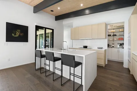 $1,445,000 | 197 Gaucho Way, Dripping Springs, TX 78620