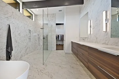 $1,445,000 | 197 Gaucho Way, Dripping Springs, TX 78620