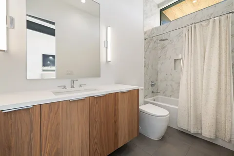 $1,445,000 | 197 Gaucho Way, Dripping Springs, TX 78620