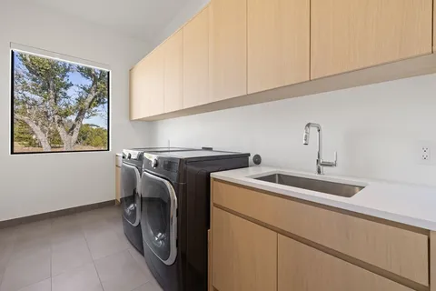 $1,445,000 | 197 Gaucho Way, Dripping Springs, TX 78620