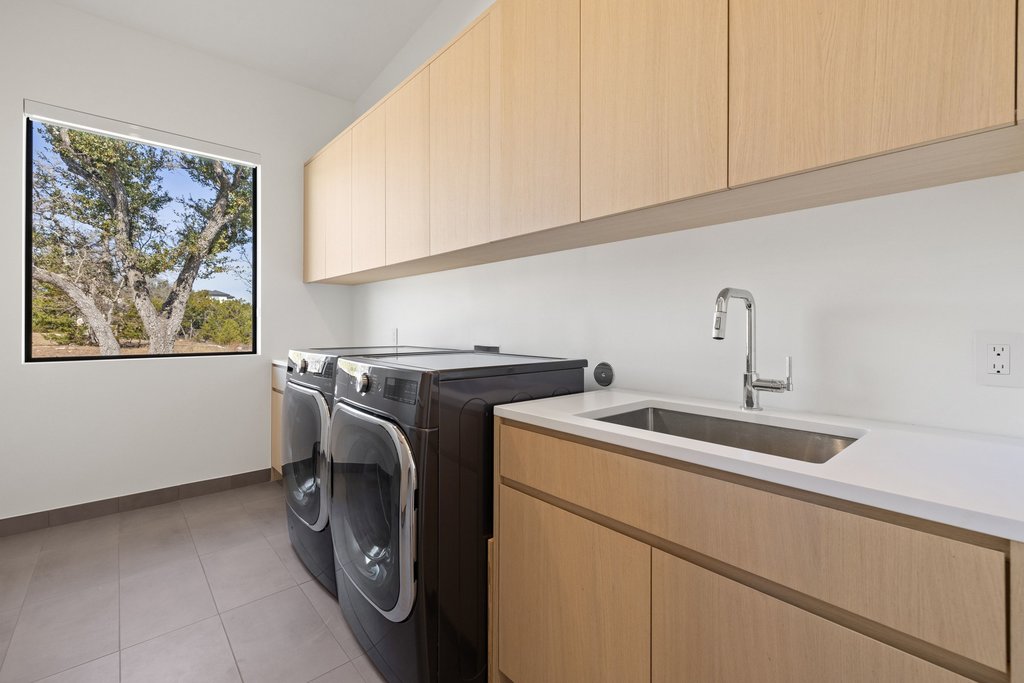 197 Gaucho Way Dripping Springs, TX 78620 - Photo 27 of 40