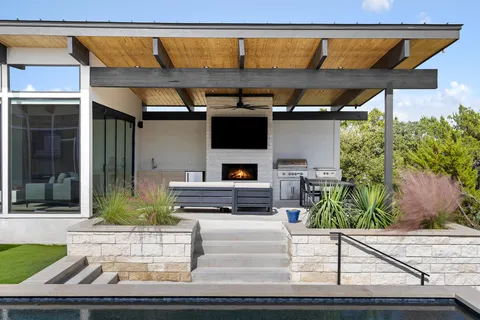 $1,445,000 | 197 Gaucho Way, Dripping Springs, TX 78620