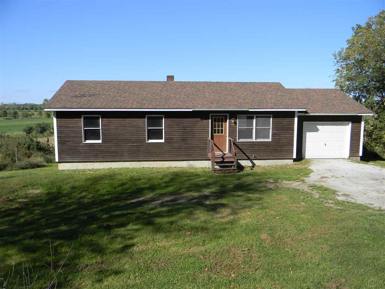2469 Dunsmore Road St. Albans Town, VT 05488 - Photo 2 of 18
