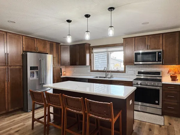 $305,000 | 600 Birch Avenue North, New Richland, MN 56072