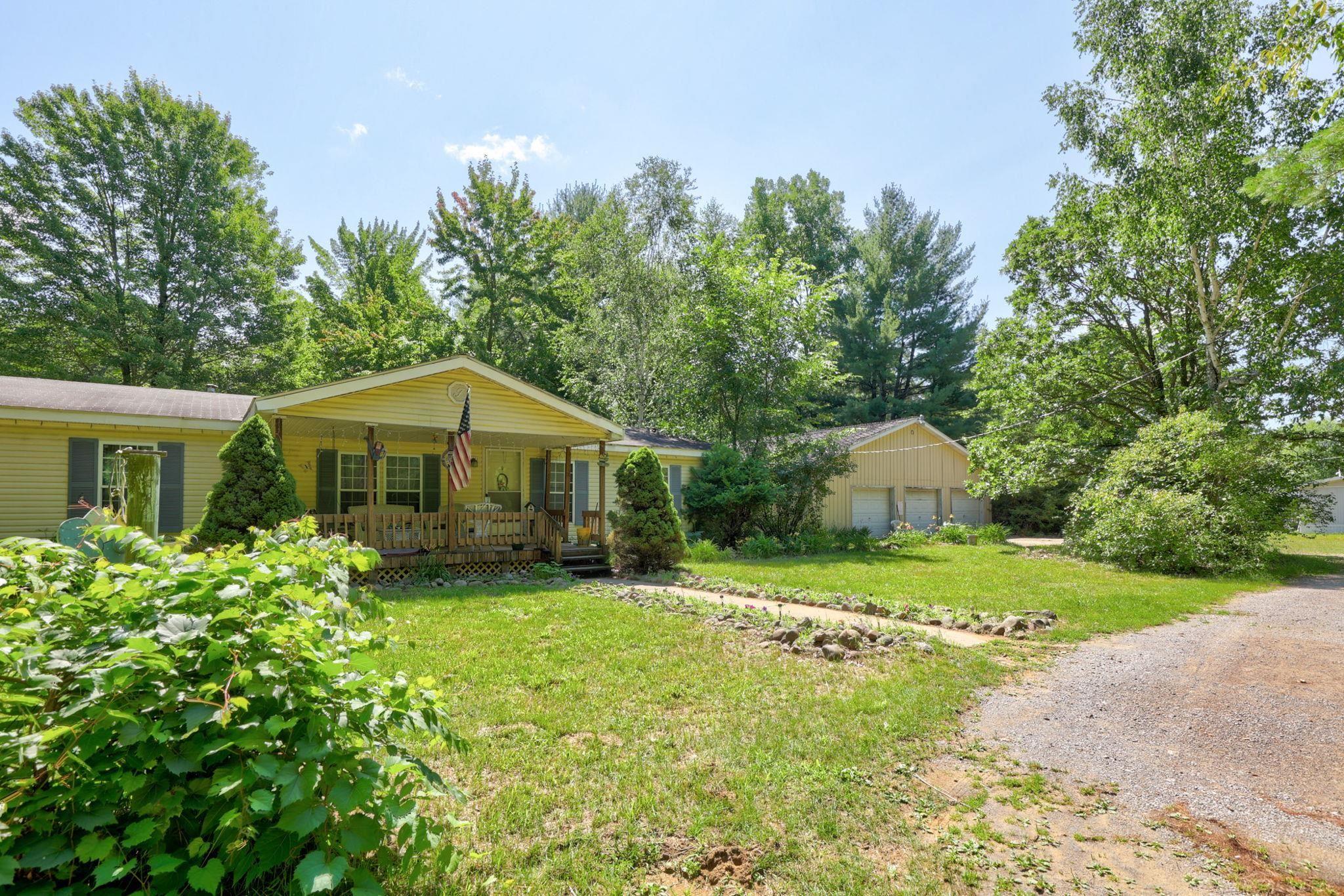 3759 South Ringle Road Vassar, MI 48768 - Photo 1 of 62