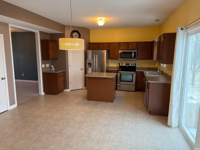 $329,900 | 1823 Apopka Way, Fort Wayne, IN 46814