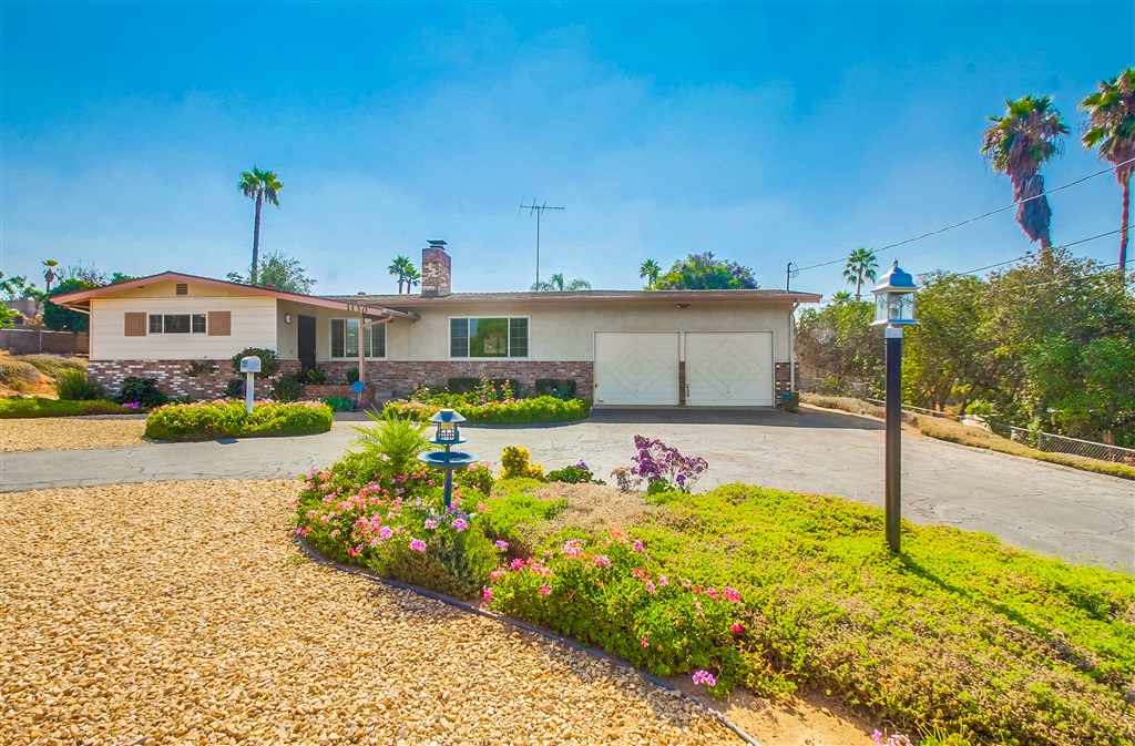 1130 Rees Road Escondido, CA 92026 - Photo 3 of 21