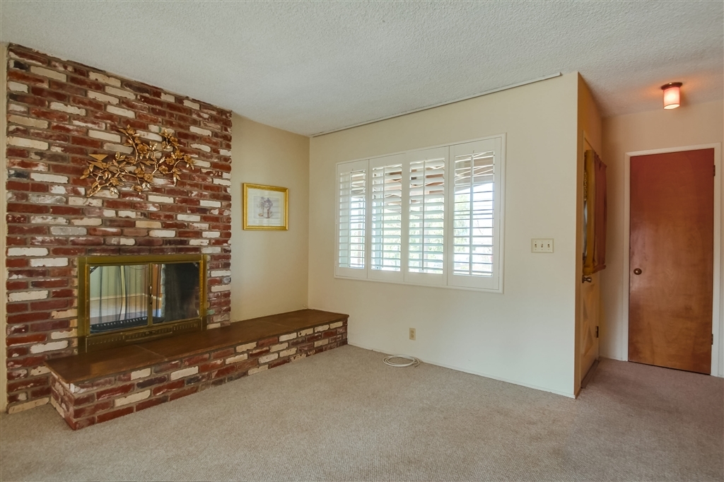 1130 Rees Road Escondido, CA 92026 - Photo 7 of 21