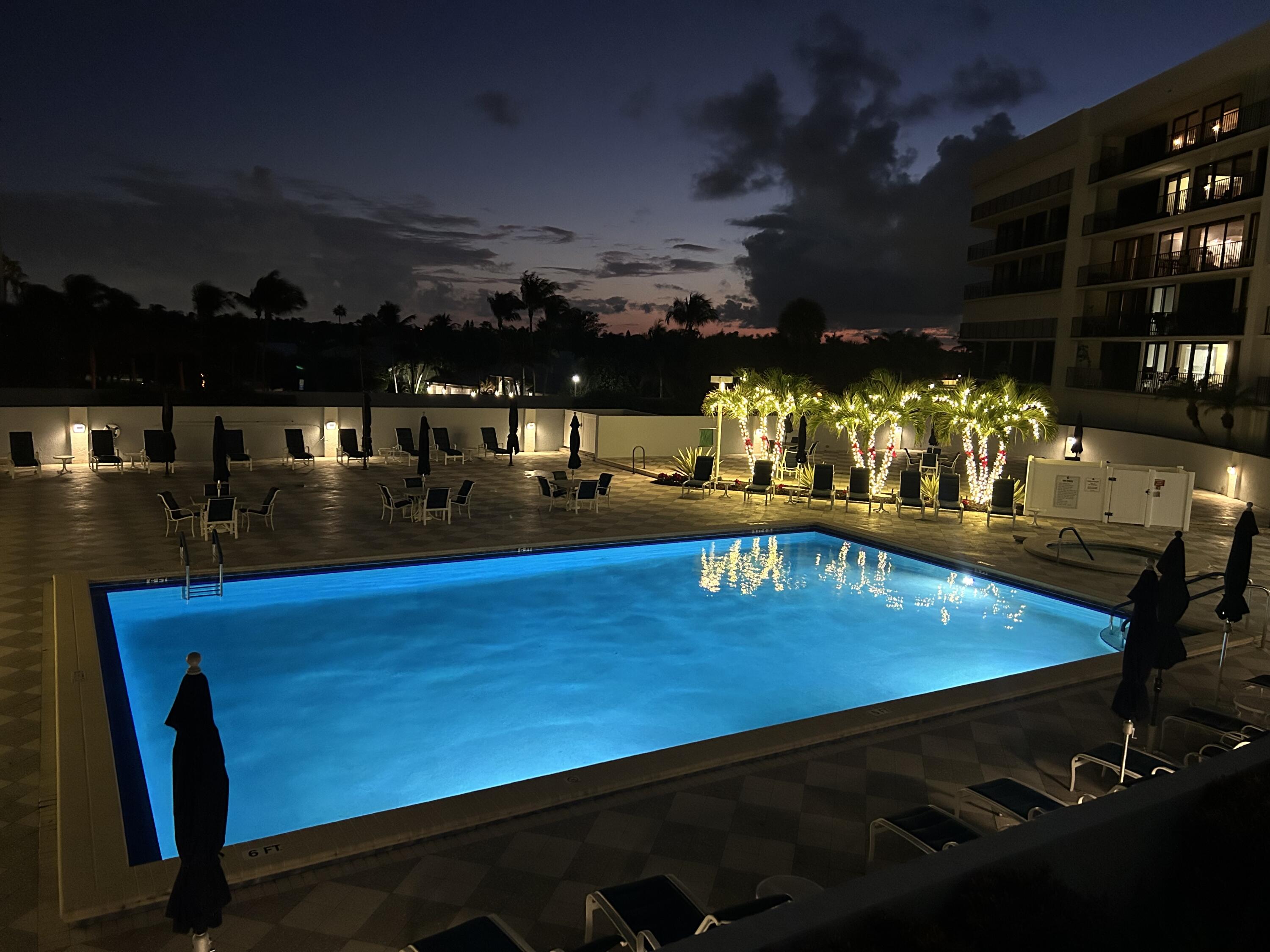 1300 Jimmy Buffett Mem Highway, Unit 209 Jupiter, FL 33477 - Photo 4 of 11 IMG_7473