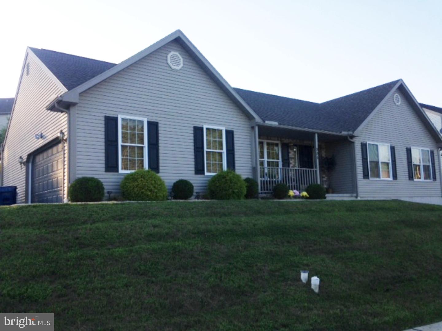 235 Longview Drive Sinking Spring, PA 19608 - Photo 2 of 17