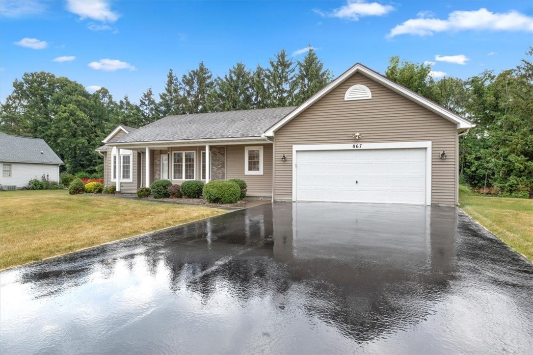 867 Meadow Ridge Lane Webster, NY 14580 - Photo 1 of 1 Gallery Image 1