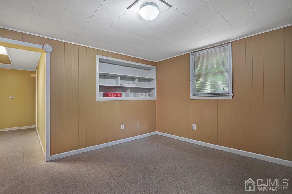 3 Blue Ridge Avenue Green Brook, NJ 08812 - Photo 23 of 30 an empty room with windows
