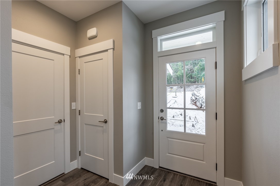 1255 McLeod Road Bellingham, WA 98226 - Photo 4 of 37 Gallery Image 4