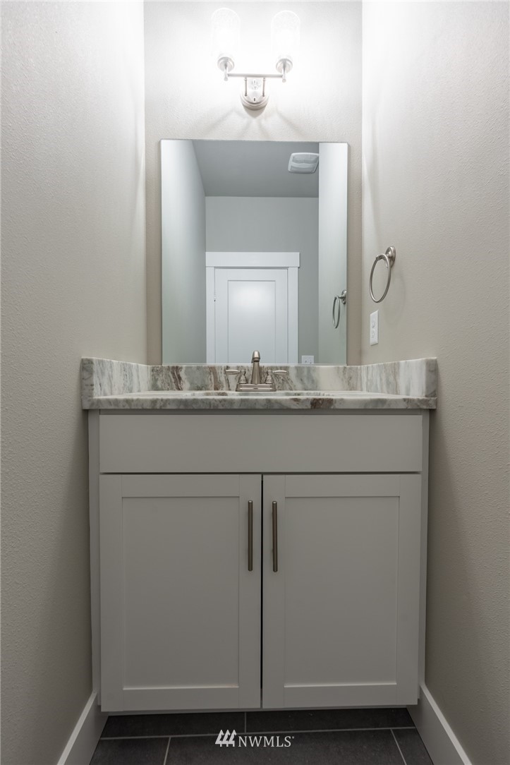 1255 McLeod Road Bellingham, WA 98226 - Photo 6 of 37 Gallery Image 6
