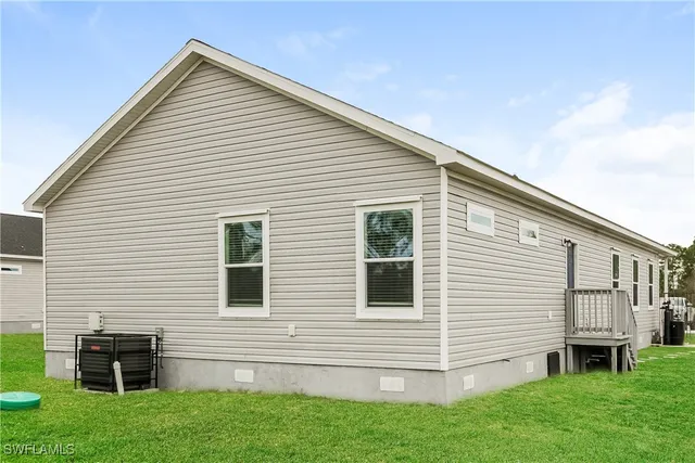 $1,595 | 1848 Welk Street, Lehigh Acres, FL 33972