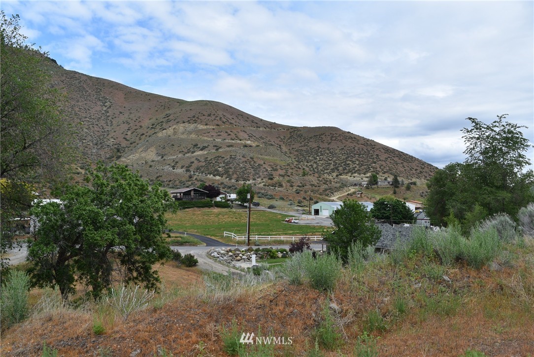 2695 Number 2 Canyon Road Wenatchee, WA 98801 - Photo 1 of 9 Gallery Image 1
