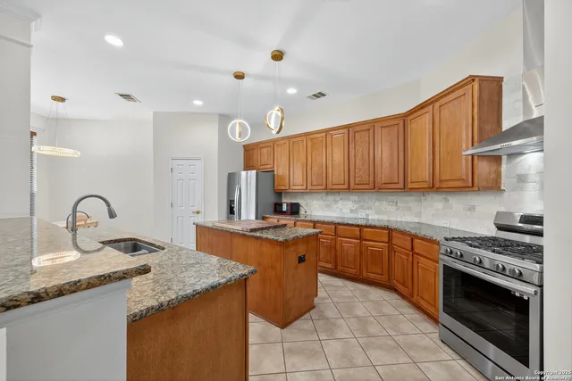 $3,495 | 18743 Danforth Cove, San Antonio, TX 78258