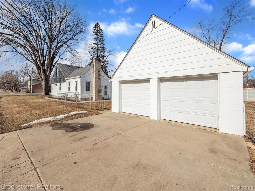 20402 Inkster Road Redford, MI 48240 - Photo 39 of 43