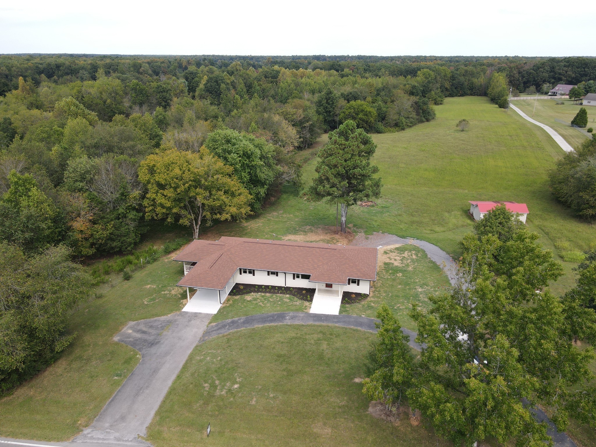 3786 Gnat Hill Road Manchester, TN 37355 - Photo 2 of 71 an aerial view of a house
