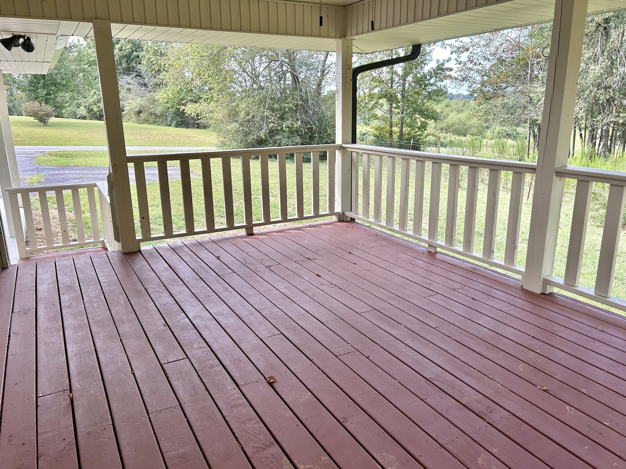 3786 Gnat Hill Road Manchester, TN 37355 - Photo 27 of 71 a view of wooden floor in a balcony