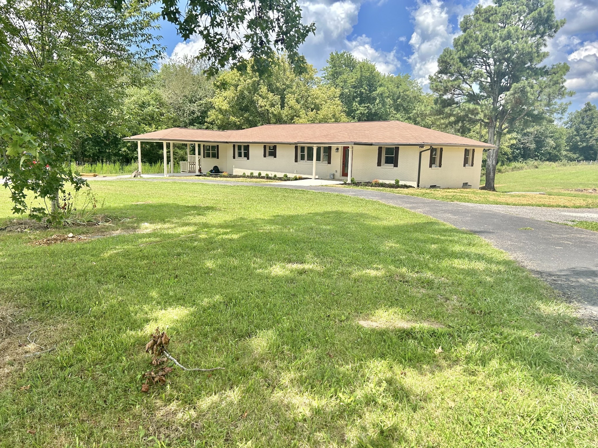 3786 Gnat Hill Road Manchester, TN 37355 - Photo 3 of 71 a view of house with yard and sitting area