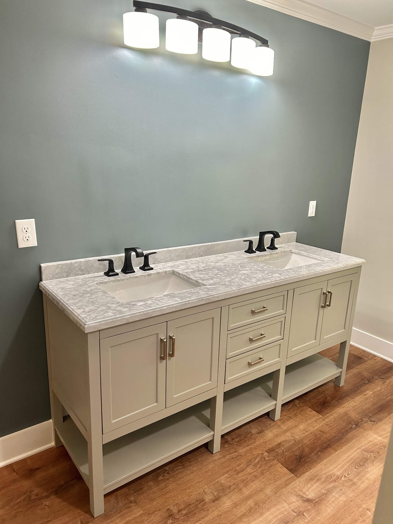 3786 Gnat Hill Road Manchester, TN 37355 - Photo 33 of 71 a bathroom with a granite countertop sink and a mirror