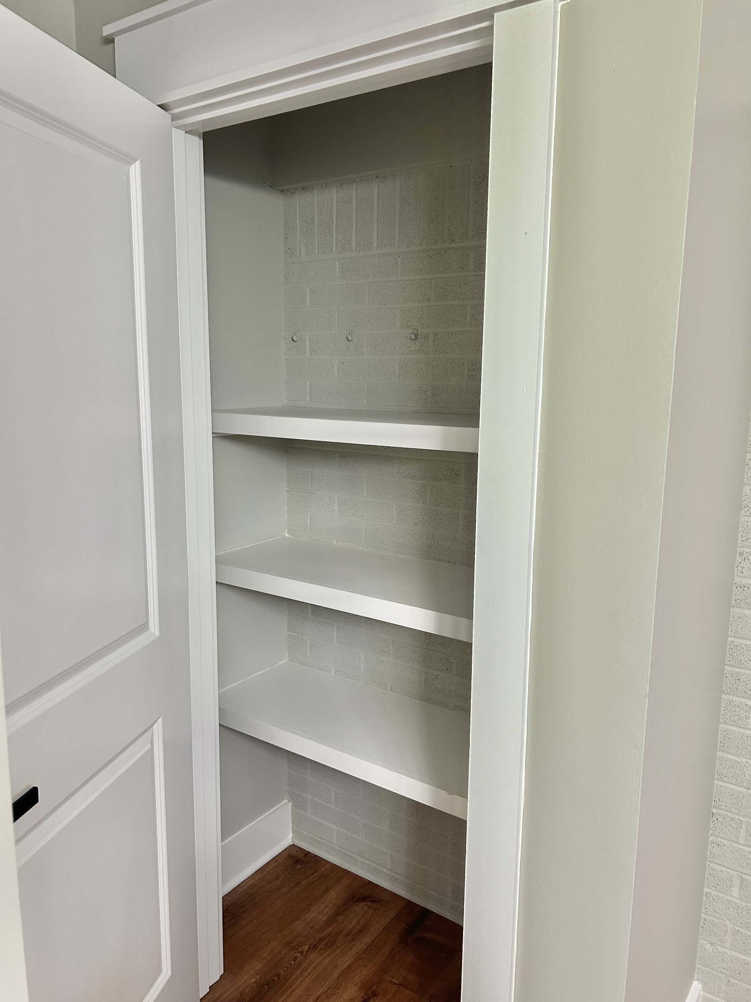 3786 Gnat Hill Road Manchester, TN 37355 - Photo 35 of 71 a view of an empty walk in closet
