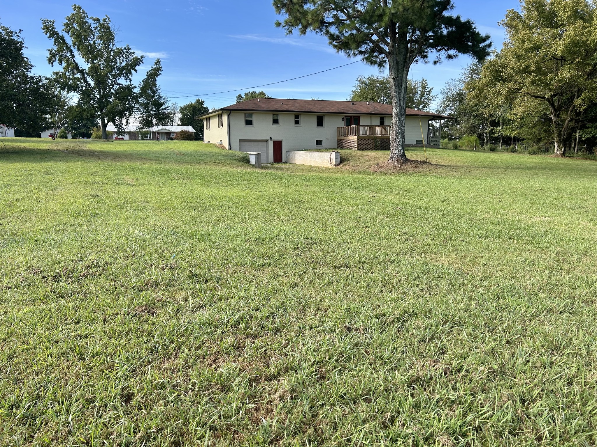 3786 Gnat Hill Road Manchester, TN 37355 - Photo 68 of 71 a view of a house with a big yard