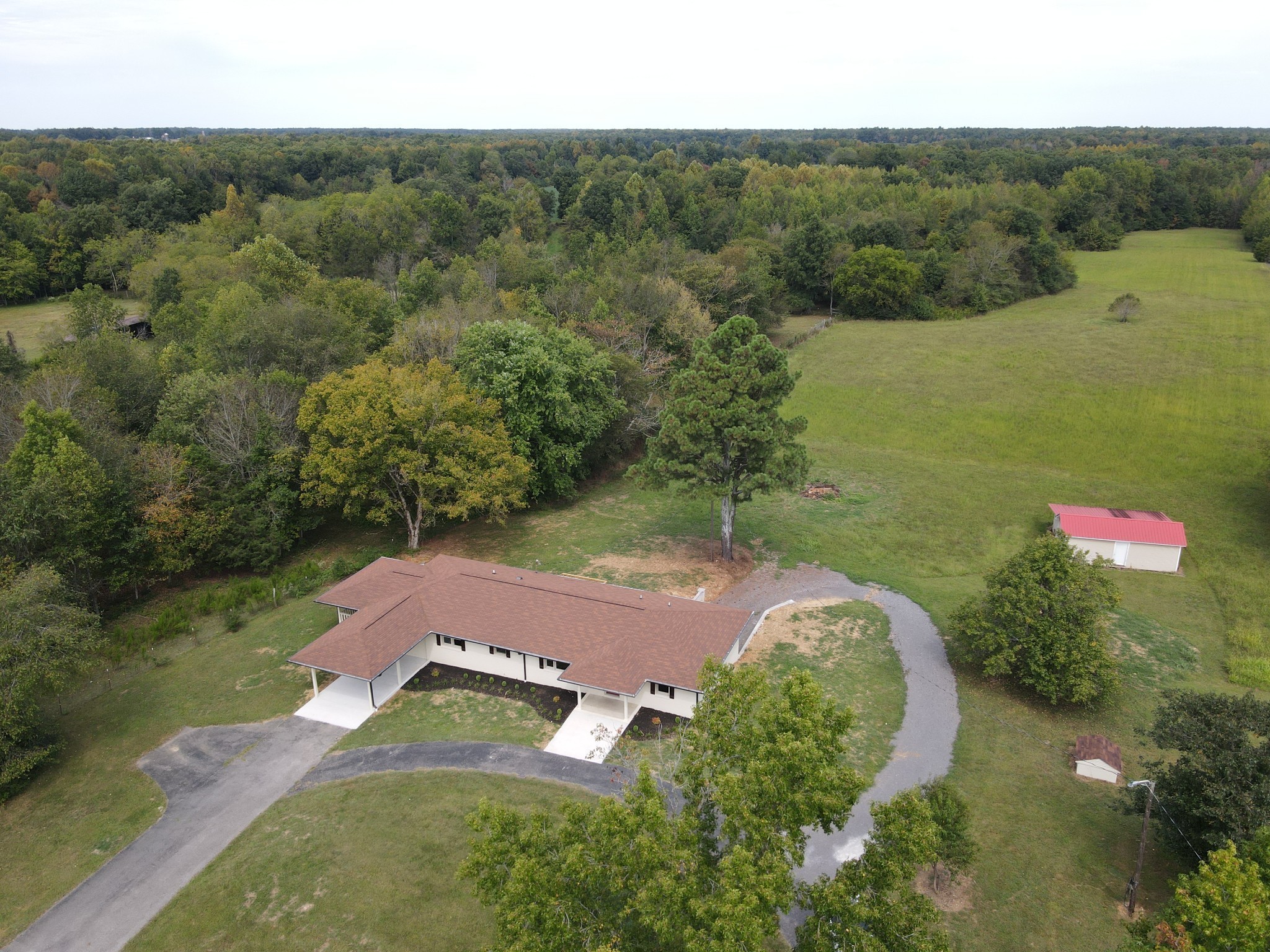 3786 Gnat Hill Road Manchester, TN 37355 - Photo 70 of 71 an aerial view of a house with a yard