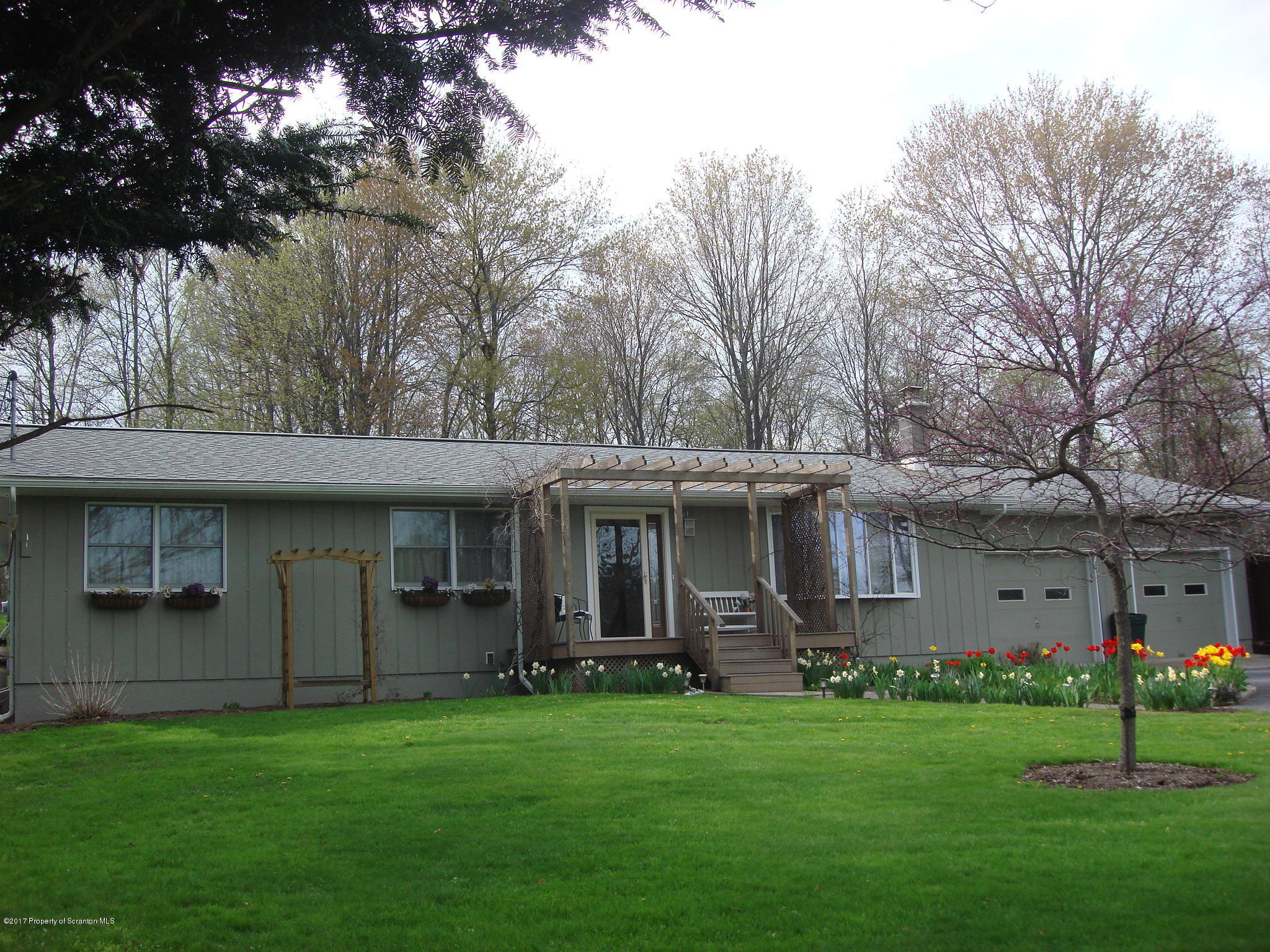 343 Schoonover Hill Road Dallas, PA 18612 - Photo 34 of 35