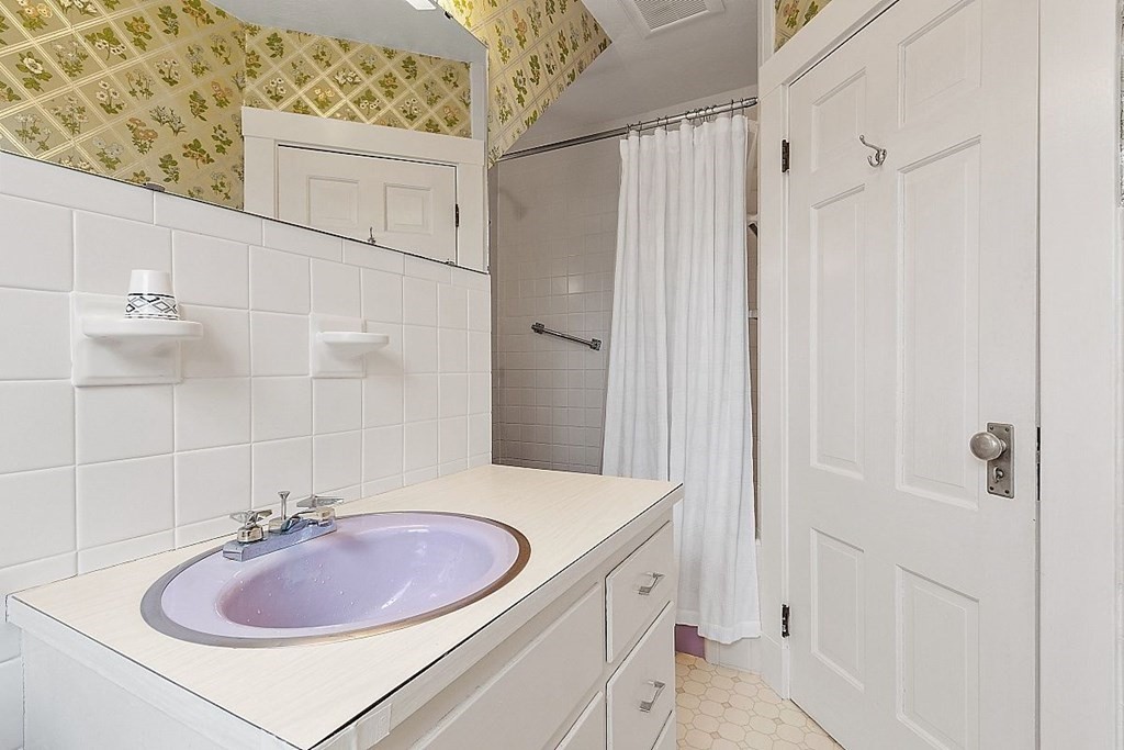 15 Dean Road Rockport, MA 01966 - Photo 29 of 35 Gallery Image 29