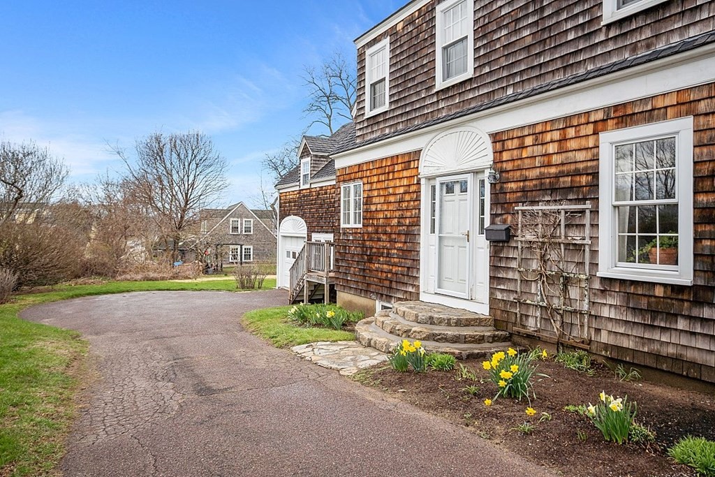 15 Dean Road Rockport, MA 01966 - Photo 3 of 35 Gallery Image 3