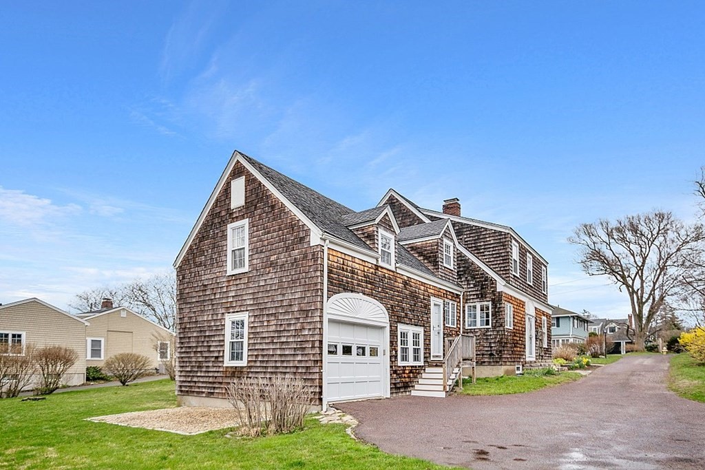 15 Dean Road Rockport, MA 01966 - Photo 4 of 35 Gallery Image 4