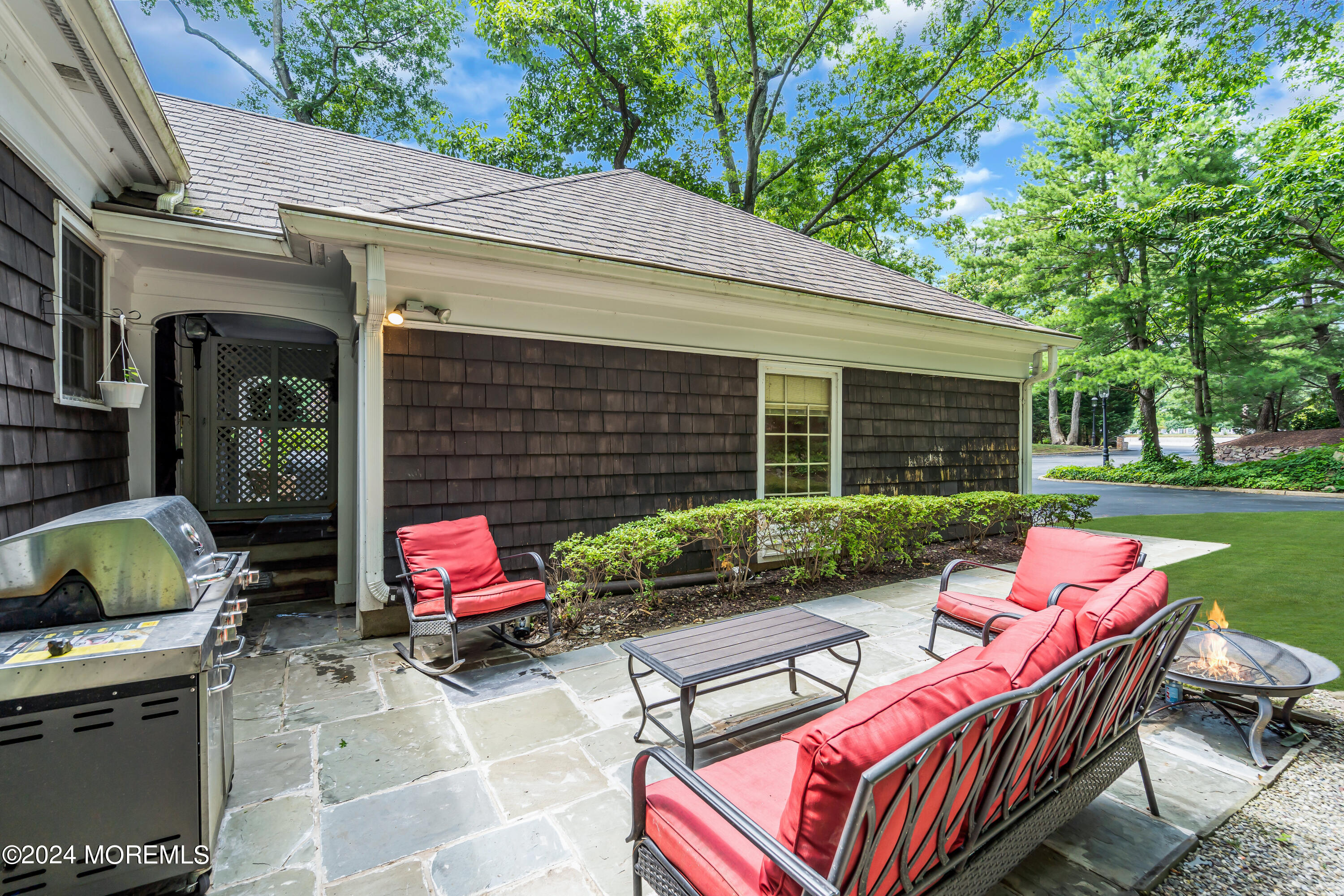 6 Berkeley Square Brielle, NJ 08730 - Photo 2 of 32 011_dsc07247-1_801