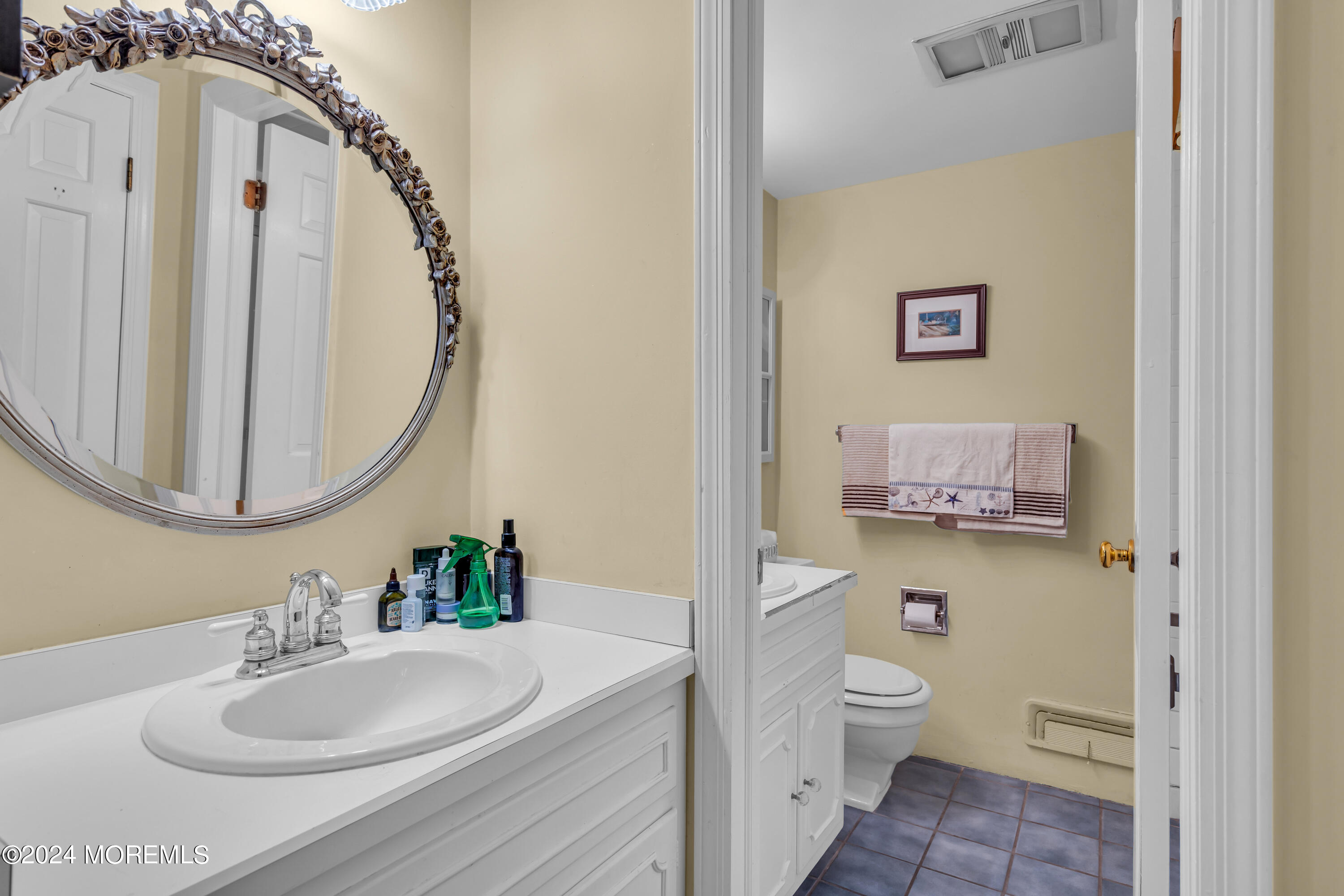 6 Berkeley Square Brielle, NJ 08730 - Photo 23 of 32 037_dsc07197_570