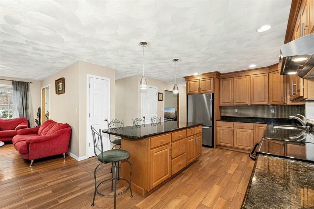 28 Springfield Drive Littleton, MA 01460 - Photo 9 of 38 Gallery Image 9