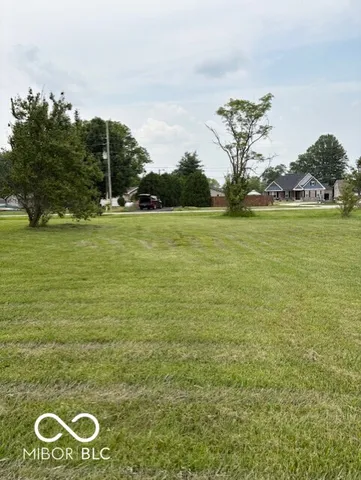 $40,000 | 320 East Santee Drive, Greensburg, IN 47240