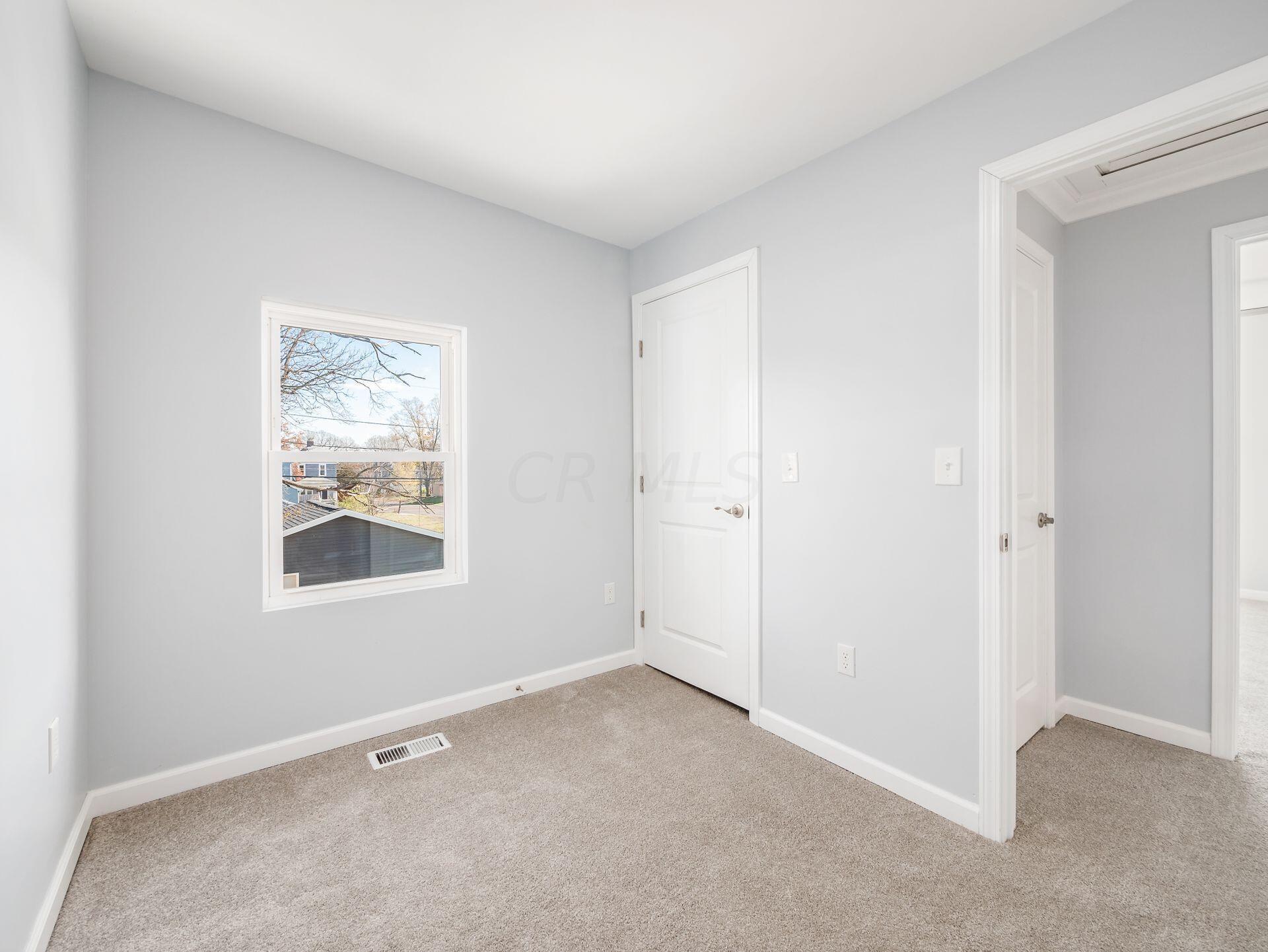 892 Lockbourne Road Columbus, OH 43206 - Photo 29 of 39 029_ebe_C - 892 Lockbourne064