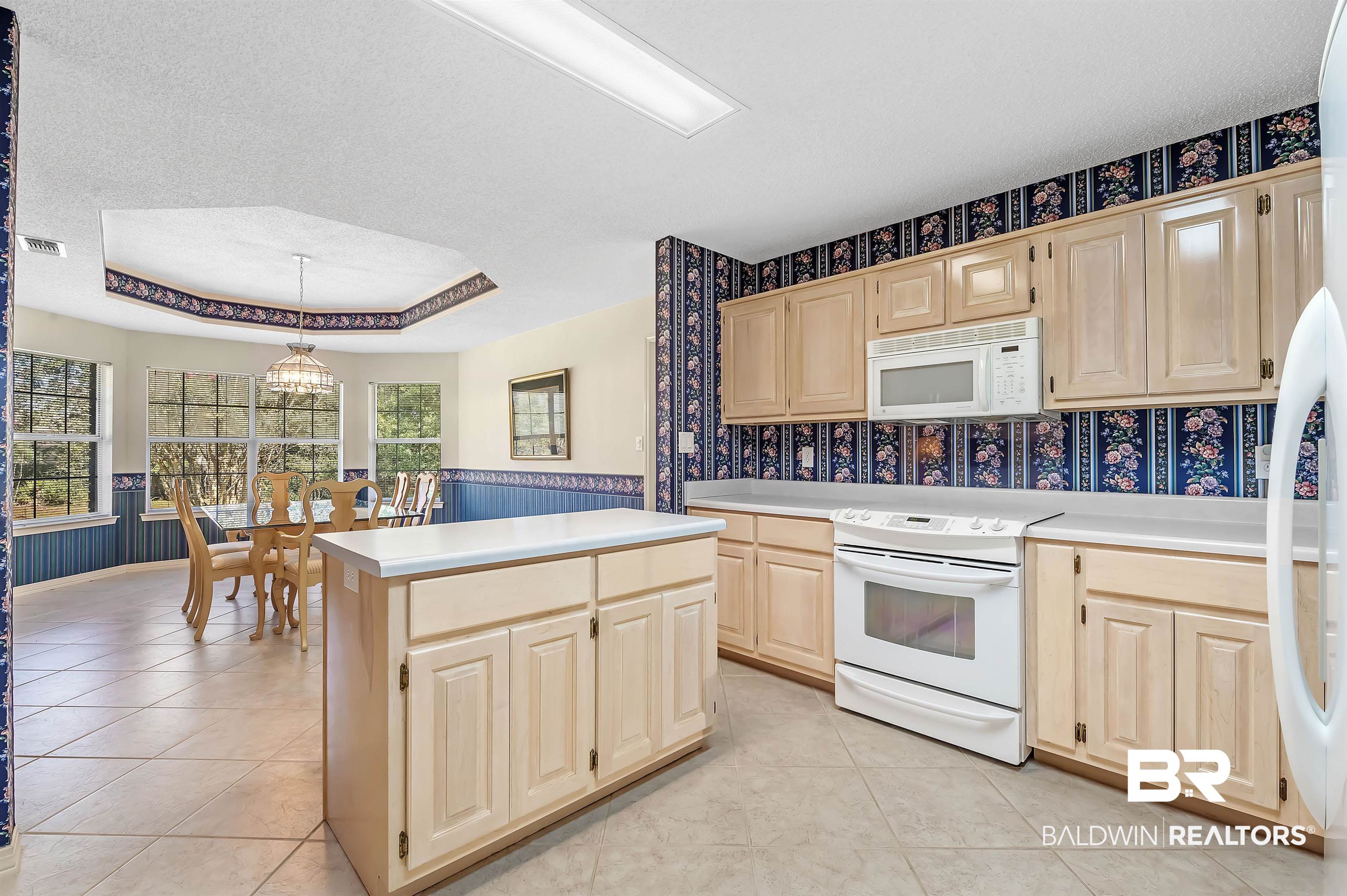 8408 Pinewood Drive Foley, AL 36535 - Photo 14 of 50 Kitchen