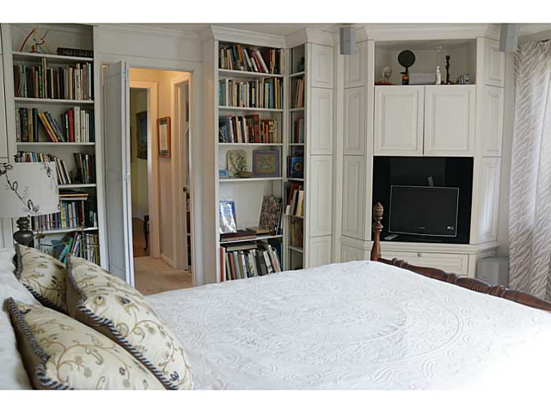 22 Sowams Road Barrington, RI 02806 - Photo 11 of 16 Bedroom.